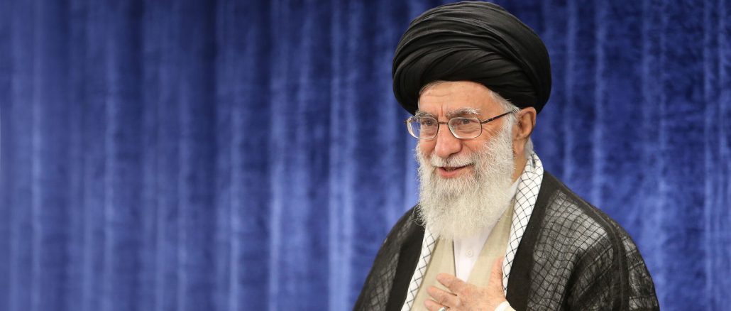 سیاست راهبردی مذاکره و رفع تحریم در بیانات مقام معظم رهبری و قانون اقدام راهبردی مجلس شورای اسلامی - رهبر - رهبر