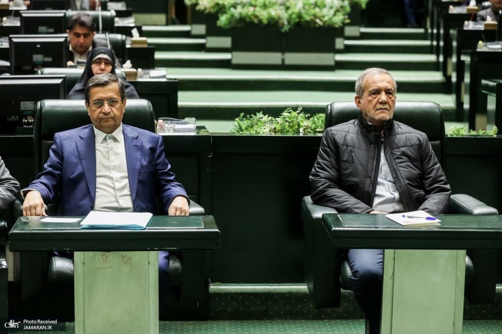 پیامد‌ سخنان رئیس‌جمهور در جلسه‌ی استیضاح دکتر همتی - ترامپ - ترامپ